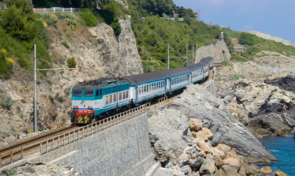 orari ferroviari liguri estate 2016