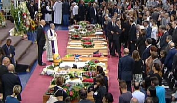 funerali vittime scontro treni puglia