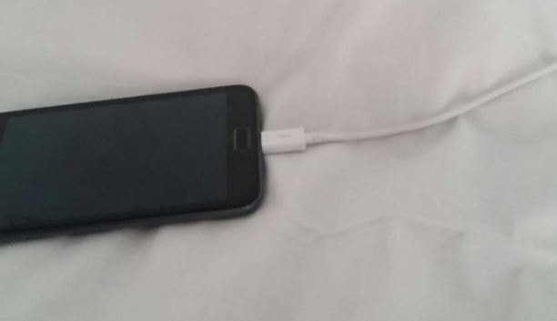 pericoloso ricaricare la batteria di notte
