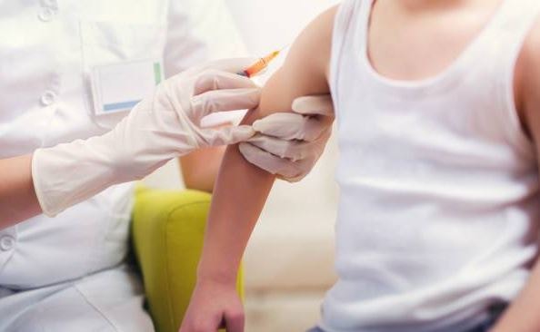 vaccini provocano caos nelle regioni