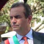 de magistris torna sui debiti di napoli